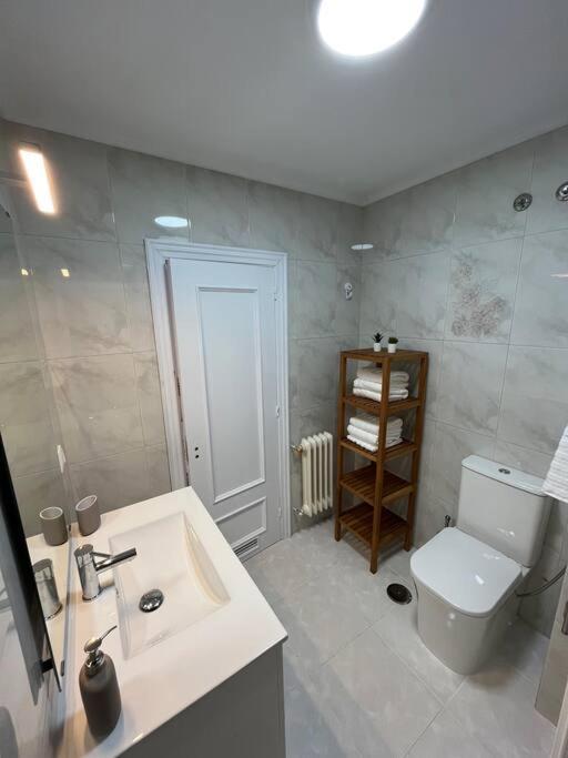 Apartamento El Fontan, Parking Gratuito Хихон Екстериор снимка